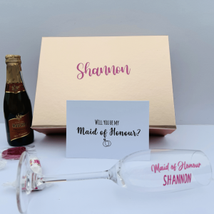 Maid of honour gift box with glass