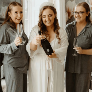 Personalised Bridal Party Champagne Flutes | Morning of the Wedding Gift | Wedding Morning | Wedding Photos | Bridal Party | Bride | Bridesmaid | Maid of Honour | Mother of the Bride