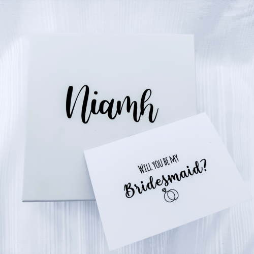 Luxury white bridesmaid proposal gift box with shredded filling